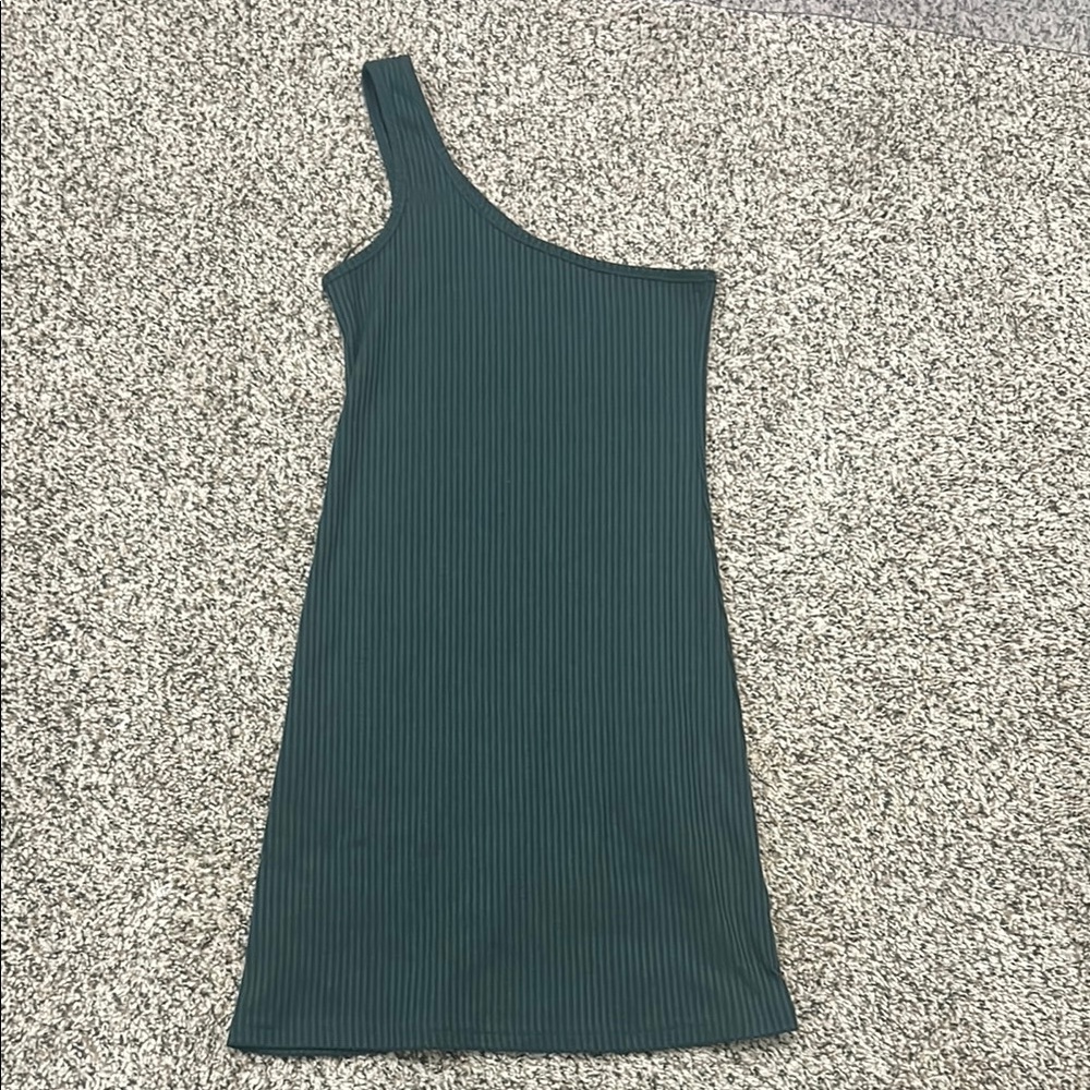 Elegant One-Shoulder Green Dress
